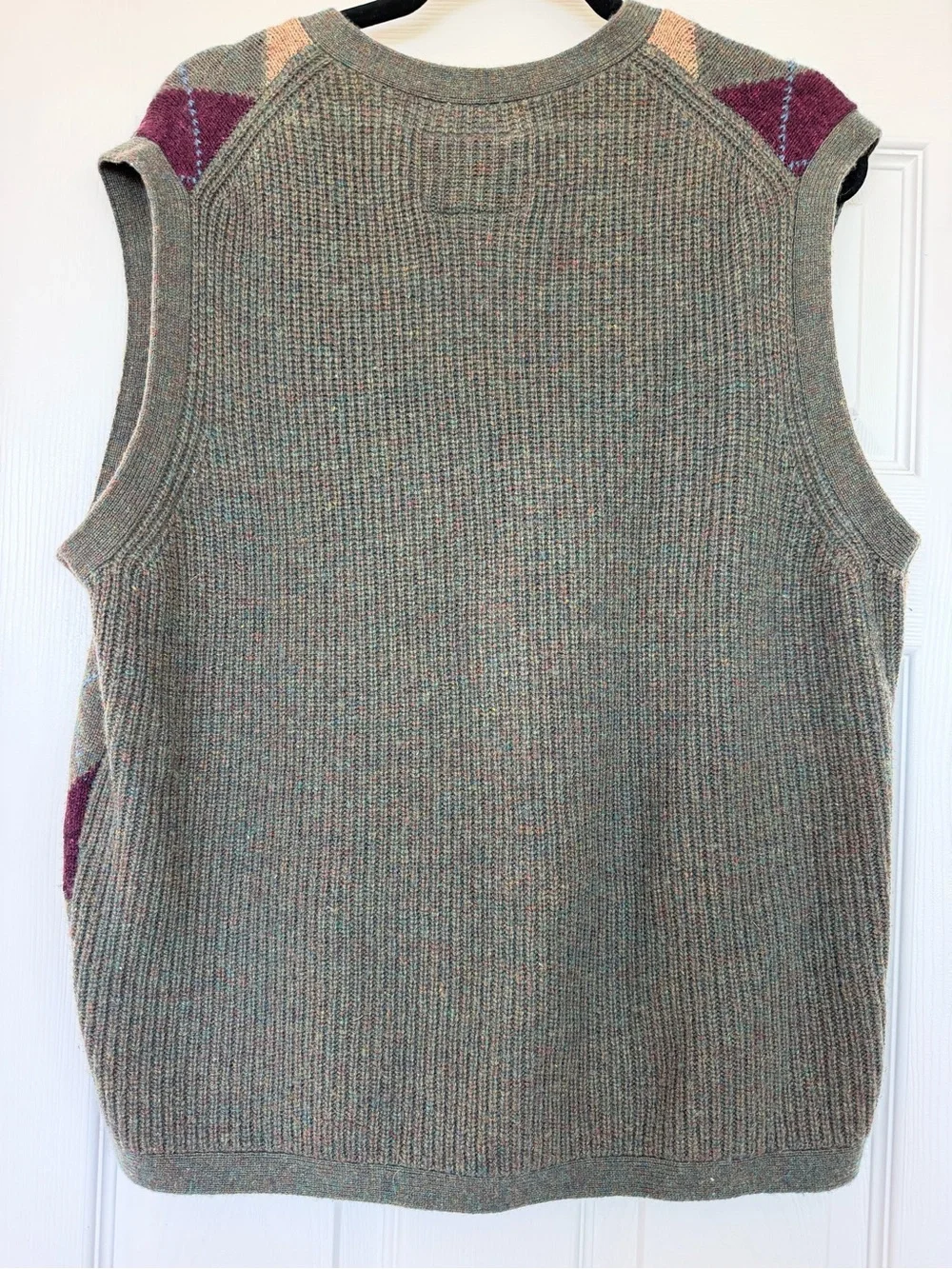 Jos. A. Bank 1905 Men’s Argyle Wool Blend Button Sweater Vest – Size L